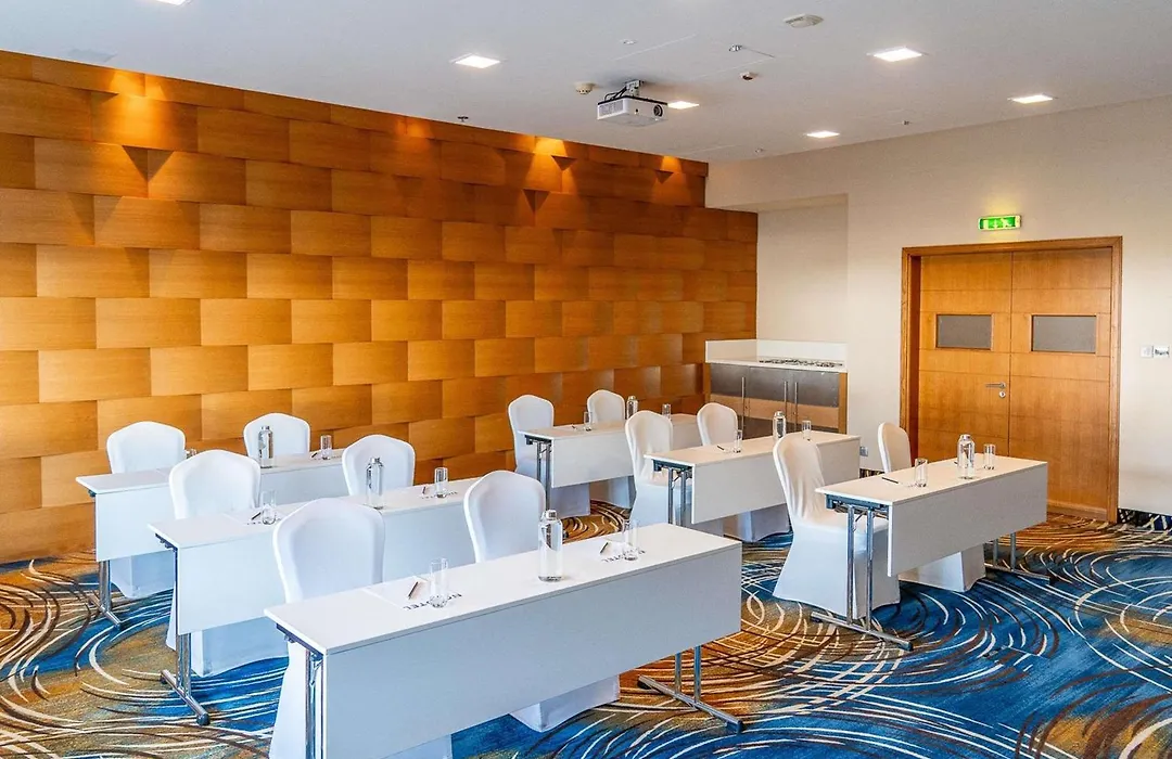 Novotel Dubai Al Barsha-1